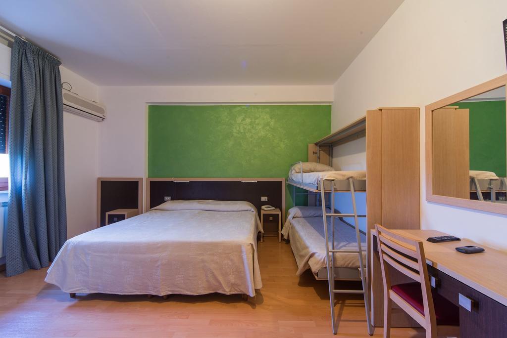 Hotel Del Camerlengo Fara San Martino Bilik gambar